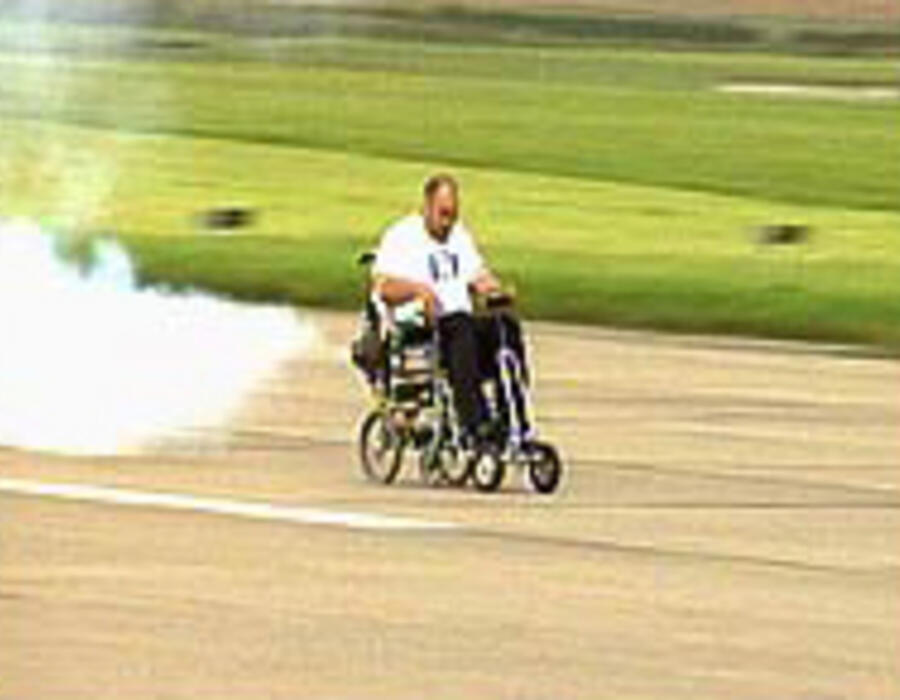 40015978_jetchair203.jpg
