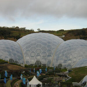bubbles.jpgwww.reigate.ac.uk_..._eden_eden_index.jpg