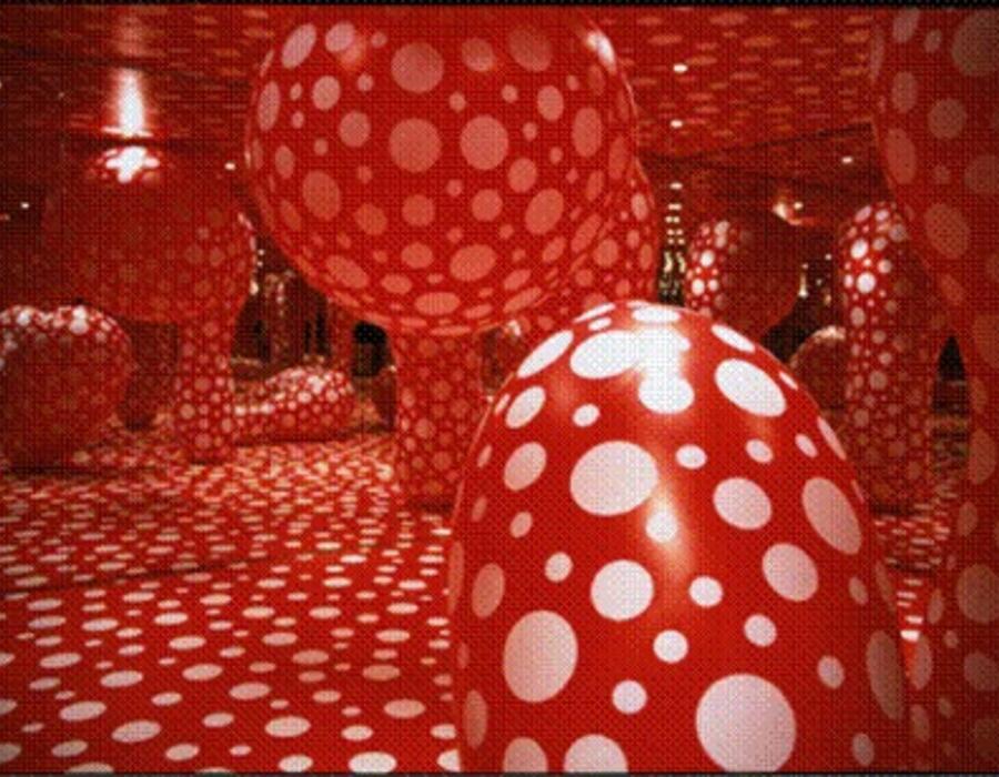fo_kusama_obsesja_kropek_l.jpg